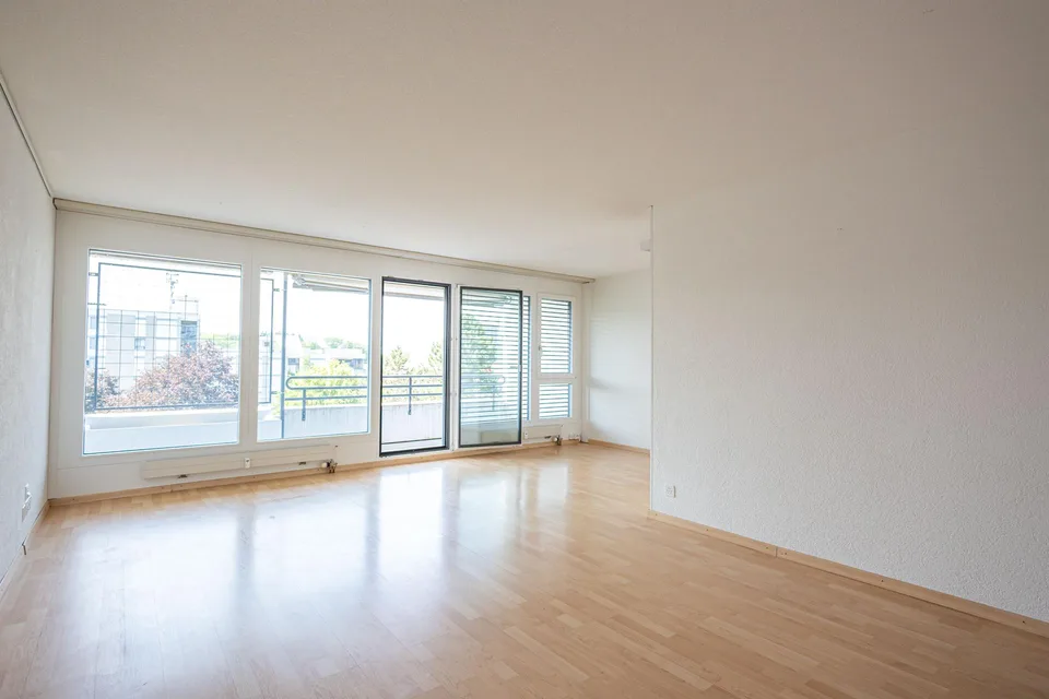 Helle 4.5-Zimmer-Wohnung mit Balkon in Muri bei Bern kaufen