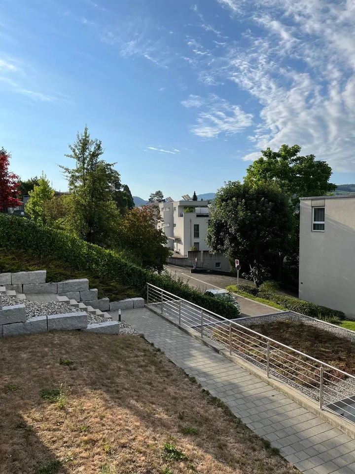 Top 4.5-Zi.-Terrassenwohnung mit Home-Office Bereich an bester Lage