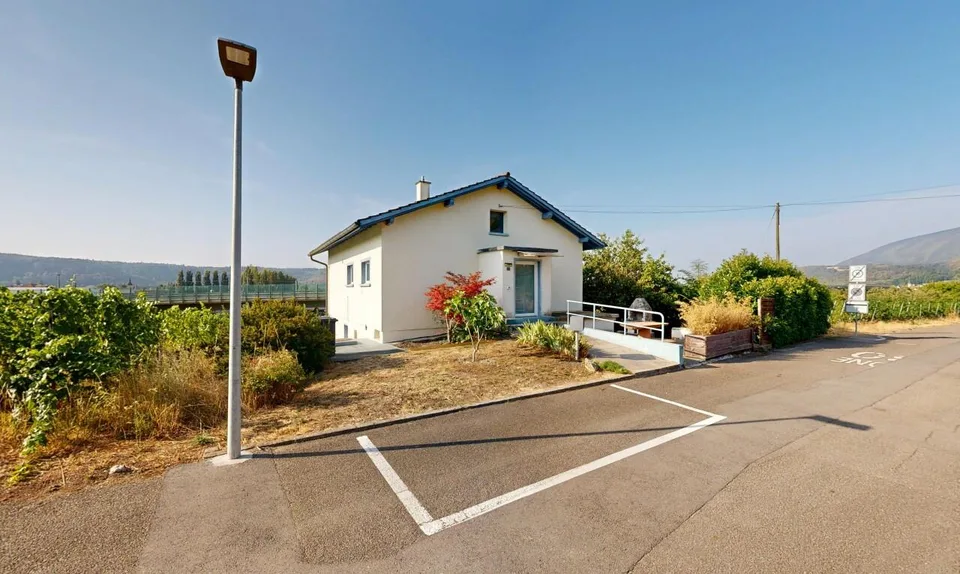 Maison 5.5p au Landeron avec vignes et fort potentiel