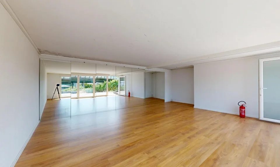 Haus 5.5 Zimmer in Landeron mit Weinbergen und großem Potenzial – Foto 9 von 11