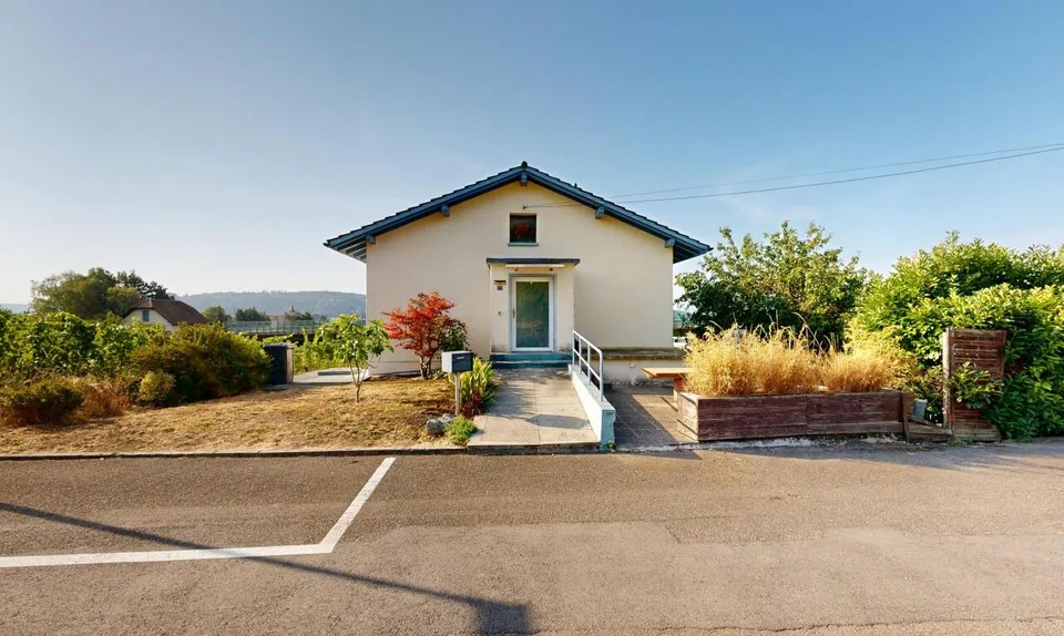 Maison 5.5p au Landeron avec vignes et fort potentiel