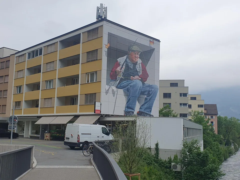 grosser Garagenplatz im Stadtzentrum zu vermieten