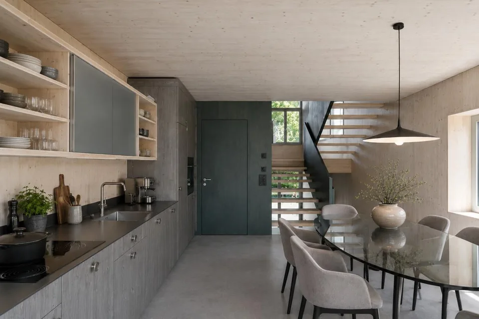 Aussergewöhnliches Design-Reihenhaus an privilegierter Lage in Horgen – photo 6 sur 16