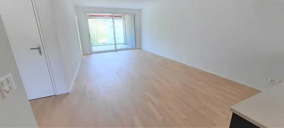 Bright 3.5-room apartment in a green area