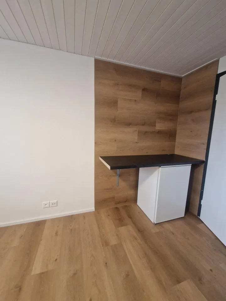Tolles Einzelzimmer - zentrale Lage, direkt neben dem Bahnhof
