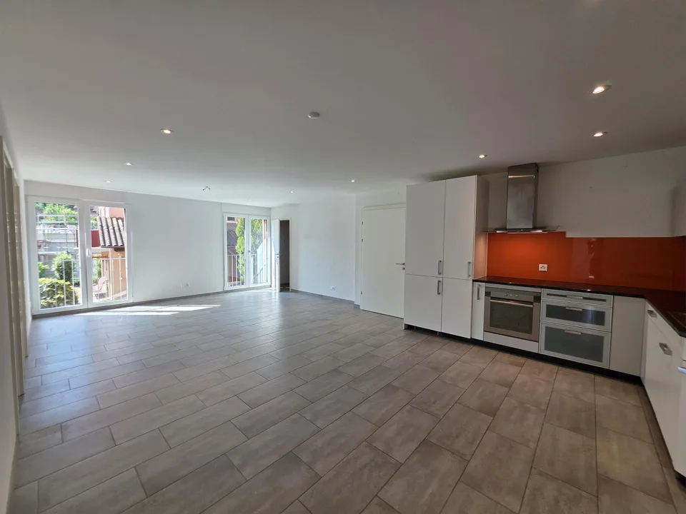 Moderne 4.5-Zimmer-Wohnung im Erdgeschoss