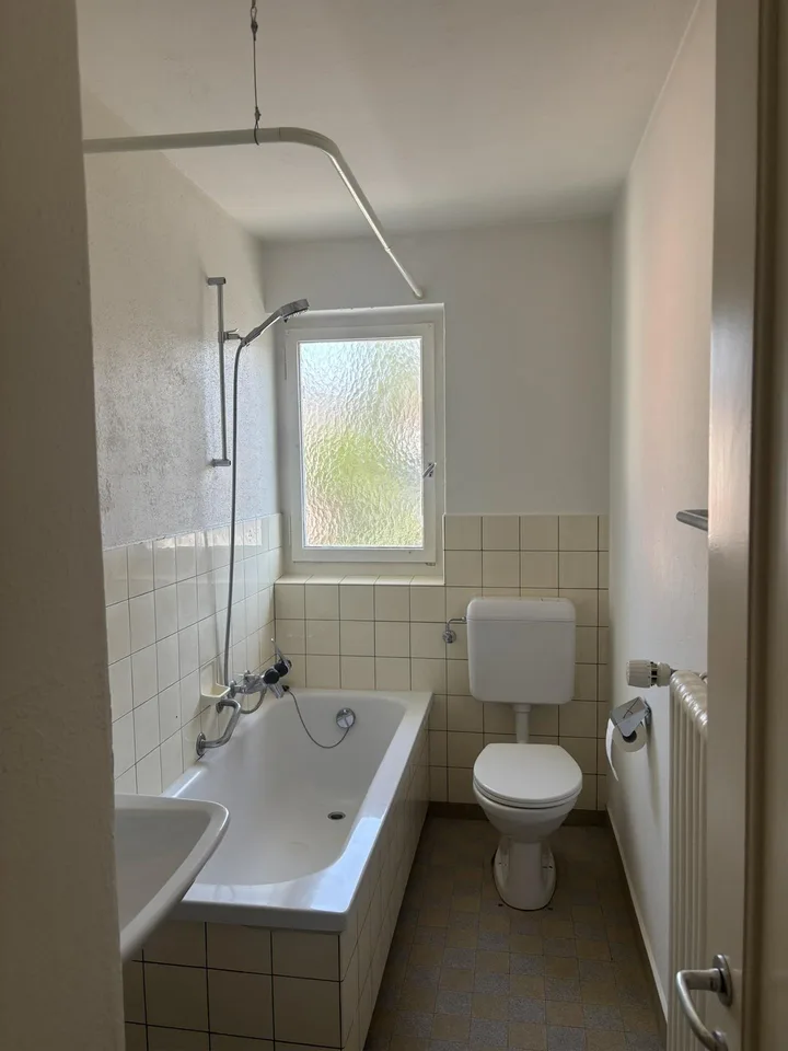 Familienfreundliche Wohnung in zentraler Lage – Foto 8 von 8