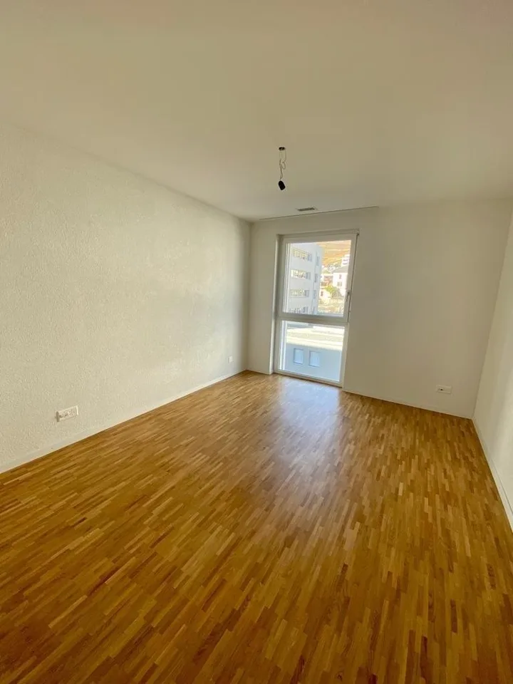 Zu ergreifen! Wunderschöne Wohnung in grüner Umgebung!