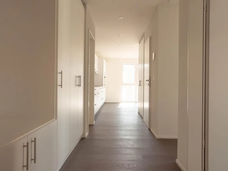 Topmoderne Attikawohnung an ruhiger Lage! – Foto 6 von 10