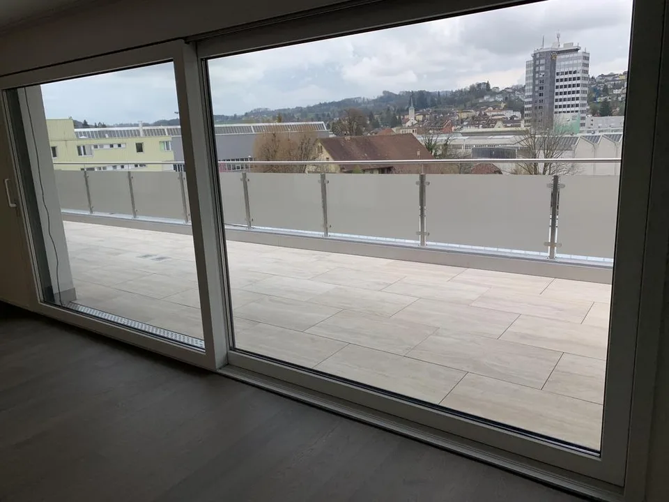 Topmoderne Attikawohnung an ruhiger Lage! – Foto 9 von 10