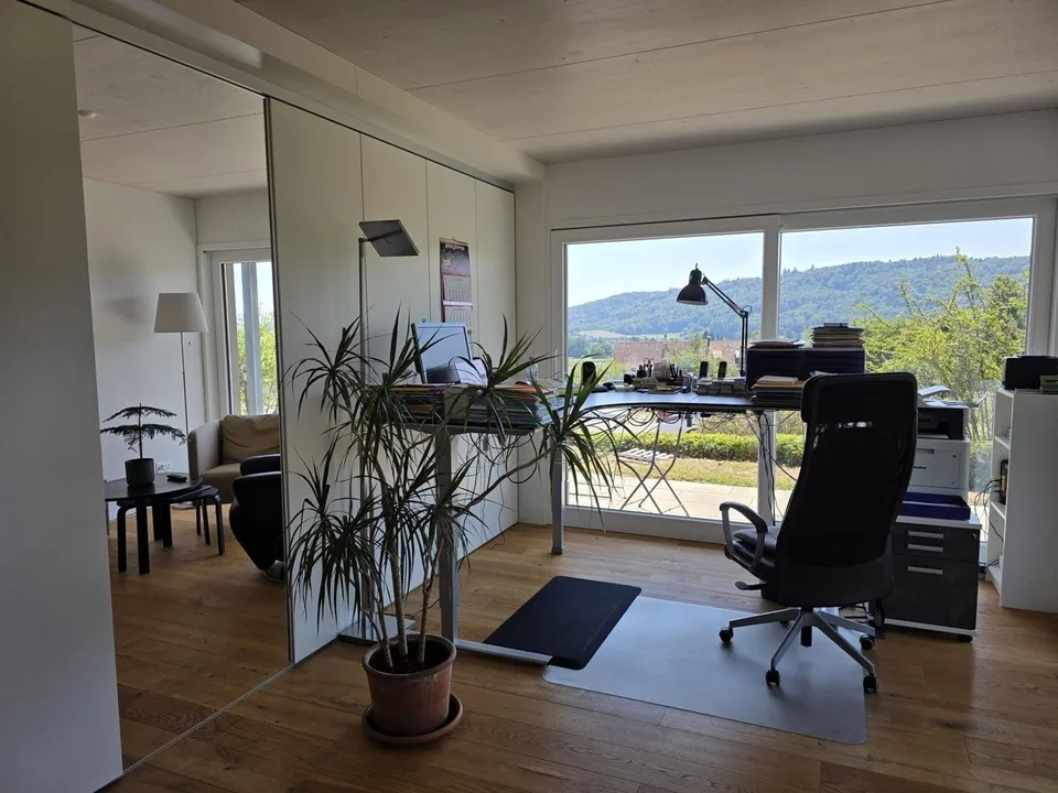 Helle Erdgeschosswohnung mit Sitzplatz in Buchthalen