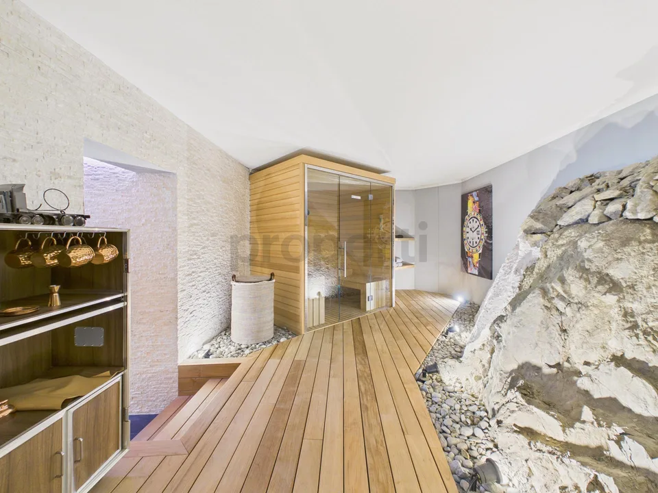 Esclusiva villa di lusso con piscina coperta e vista lago – Foto 38 von 41