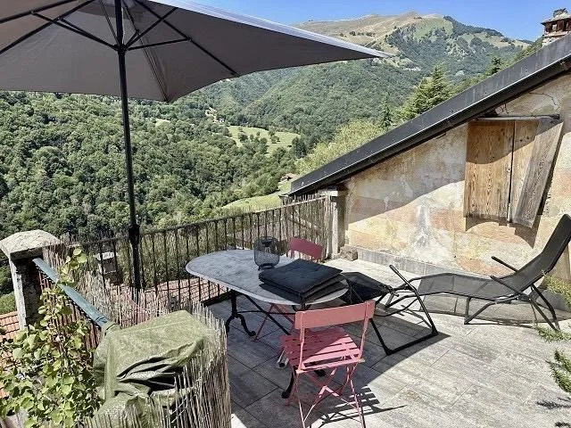 grosses Dorfhaus mit Garten an sehr ruhiger, sonniger Aussichtslage... – Foto 18 von 28