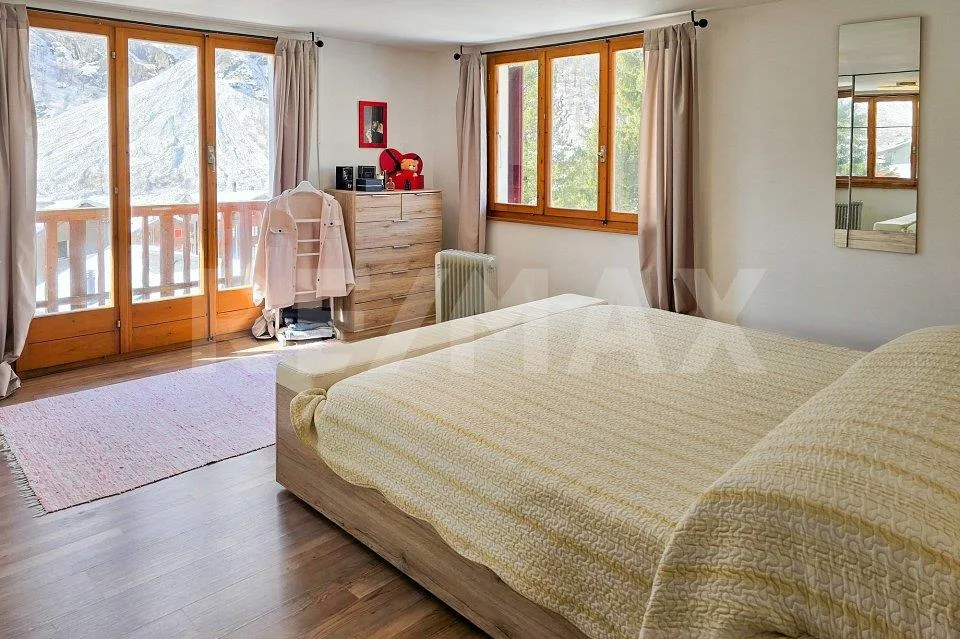 Mehrfamilienhaus mit 3 grossen Wohnungen, zusätzlichen Wohnräumen u... – Foto 7 von 13