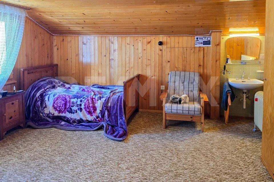 Mehrfamilienhaus mit 3 grossen Wohnungen, zusätzlichen Wohnräumen u... – Foto 9 von 13