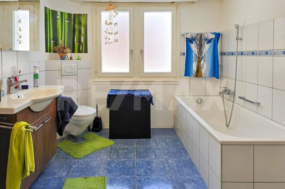 Mehrfamilienhaus mit 3 grossen Wohnungen, zusätzlichen Wohnräumen u... – Foto 10 von 13