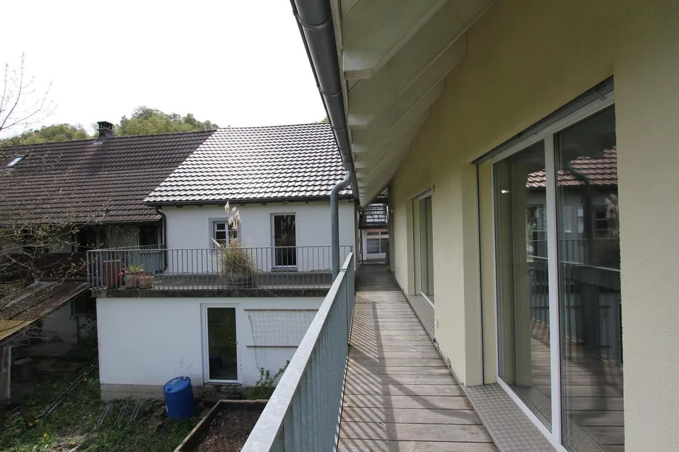 Helle 4½-Zimmerwohnung mit schöner Aussicht auf den Rhein