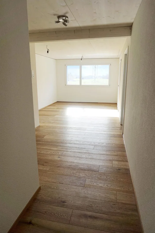 Schöne, grosszügige 2,5-Zimmer-Wohnung