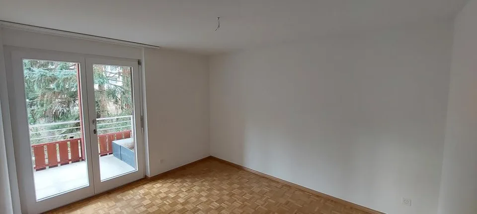 4.5 Zimmer-Wohnung im Erdgeschoss zu vermieten – Foto 7 von 10
