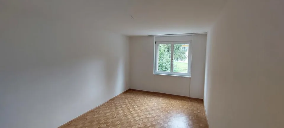 4.5 Zimmer-Wohnung im Erdgeschoss zu vermieten – Foto 6 von 10