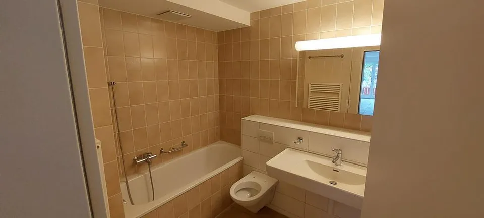 4.5 Zimmer-Wohnung im Erdgeschoss zu vermieten