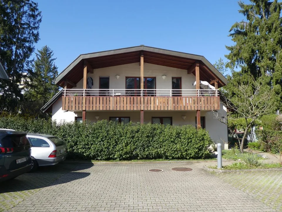 4.5 Zimmer-Wohnung im Erdgeschoss zu vermieten