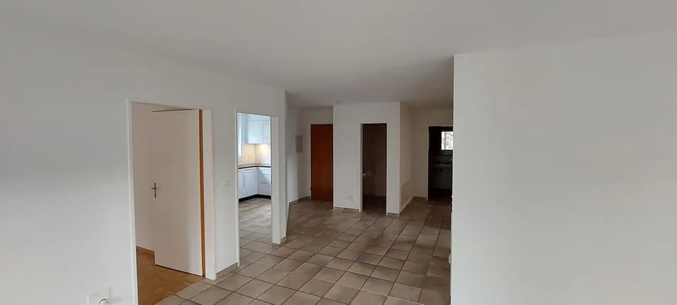 4.5 Zimmer-Wohnung im Erdgeschoss zu vermieten – Foto 9 von 10