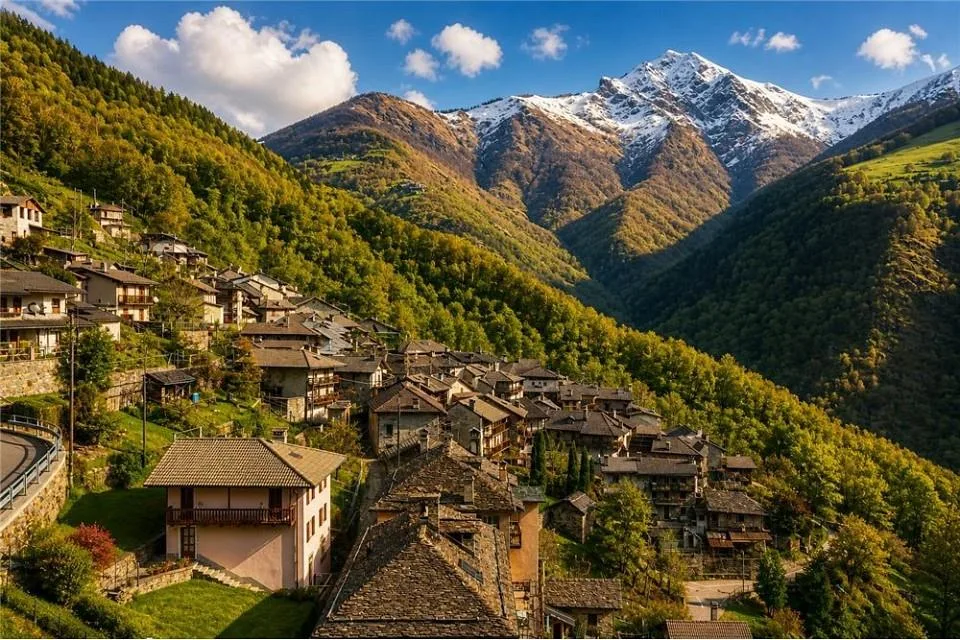 Rustico ristrutturato con cura e dal tipico fascino ticinese – Foto 9 von 9