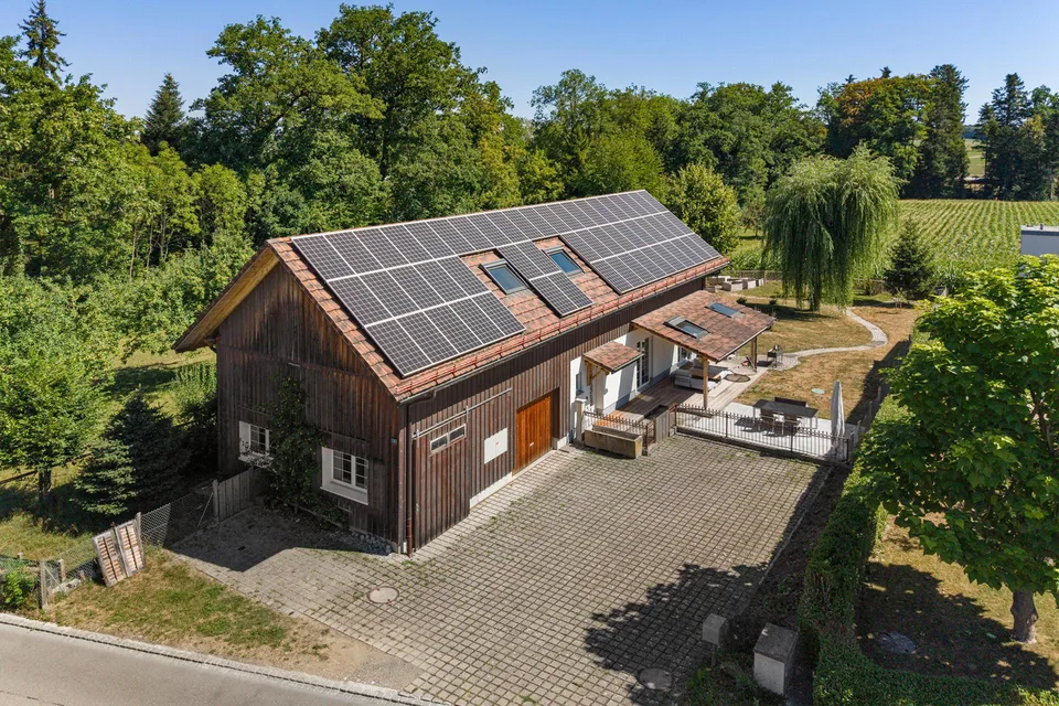 Energieeffizientes Wohnen mit Landhauscharakter & grosszügigem Garten