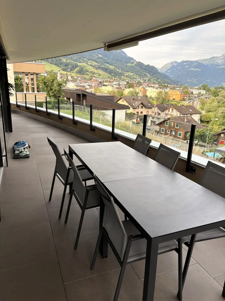 Exklusive 5.5-Zimmerwohnung mit Seeblick