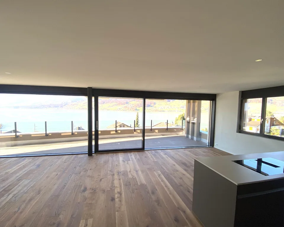 Exklusive 5.5-Zimmerwohnung mit Seeblick