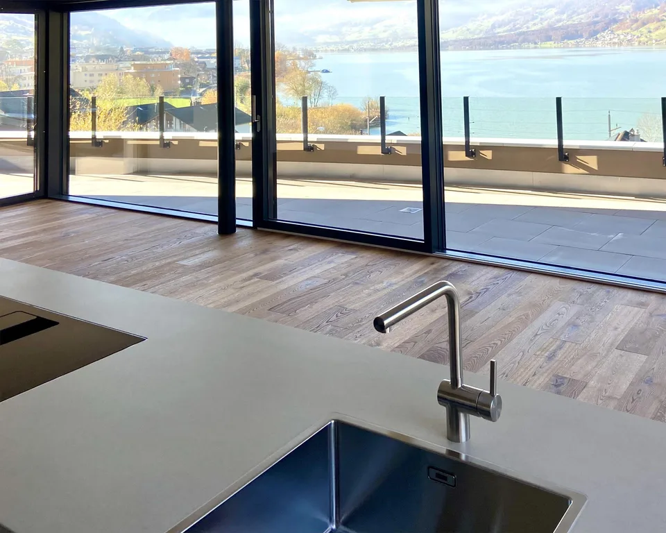 Exklusive 5.5-Zimmerwohnung mit Seeblick
