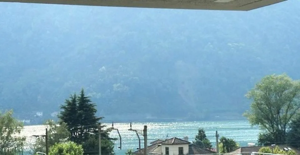 NUOVO ATTICO 3.5 LOCALI CON ROOFTOP DI 38MQ VISTA LAGO – photo 21 of 29