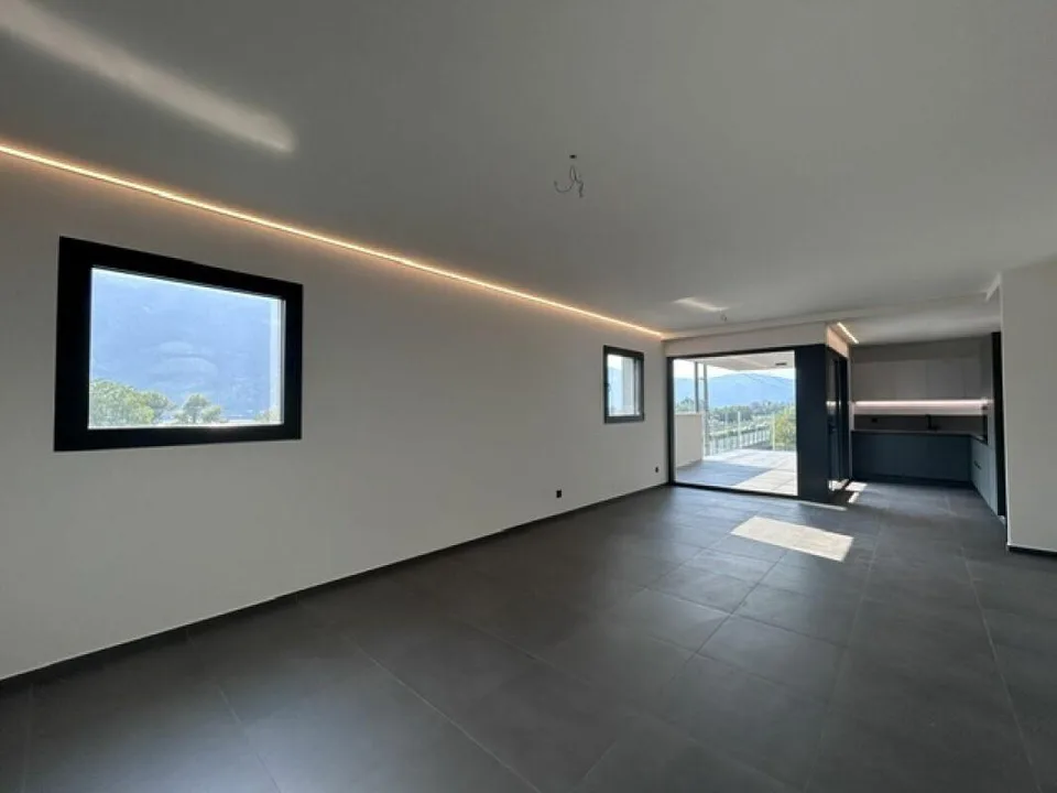 NUOVO ATTICO 3.5 LOCALI CON ROOFTOP DI 38MQ VISTA LAGO – photo 9 of 29