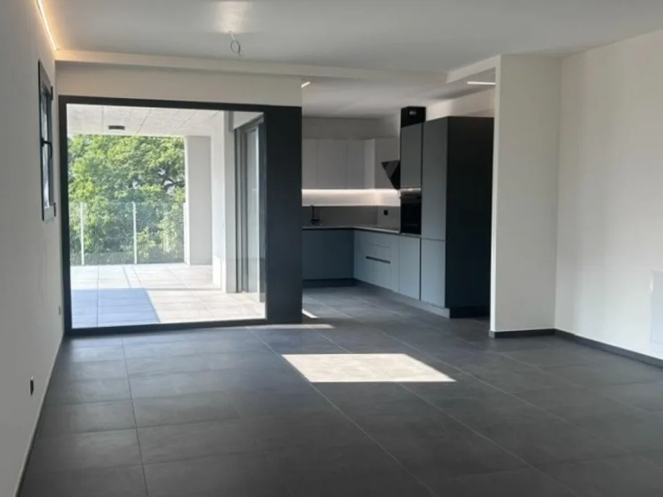 NUOVO ATTICO 3.5 LOCALI CON ROOFTOP DI 38MQ VISTA LAGO – photo 8 of 29