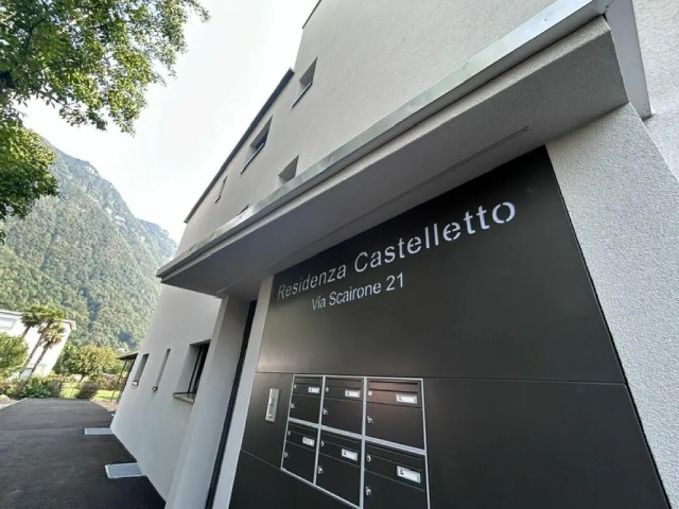 NUOVO ATTICO 3.5 LOCALI CON ROOFTOP DI 38MQ VISTA LAGO – photo 25 of 29