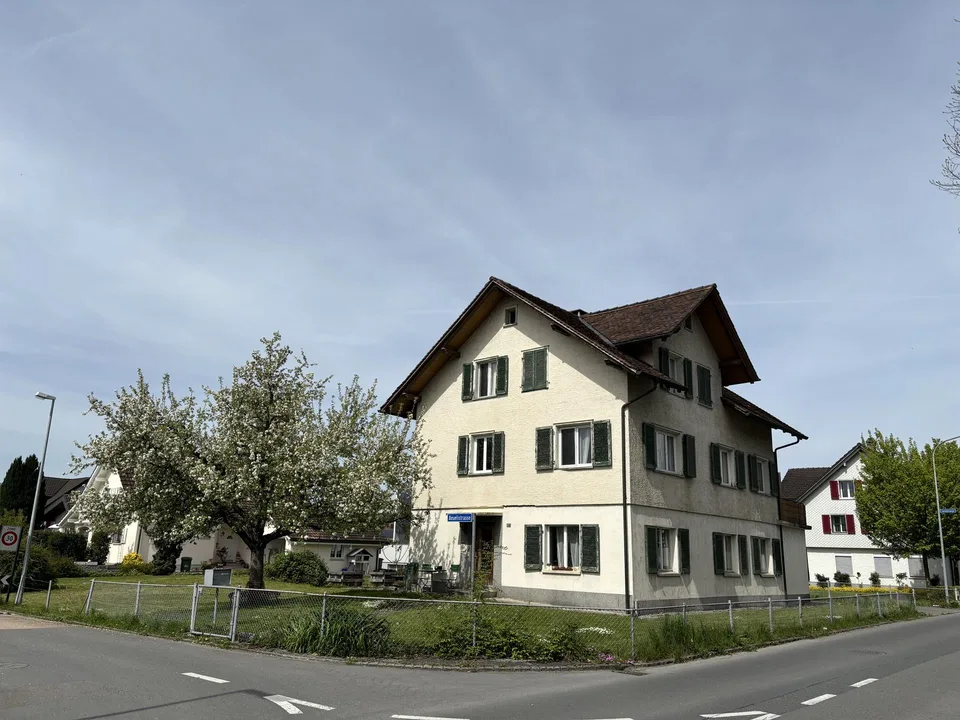 Einfamilienhaus mit viel Platz und vielfältigen Nutzungsmöglichkeiten