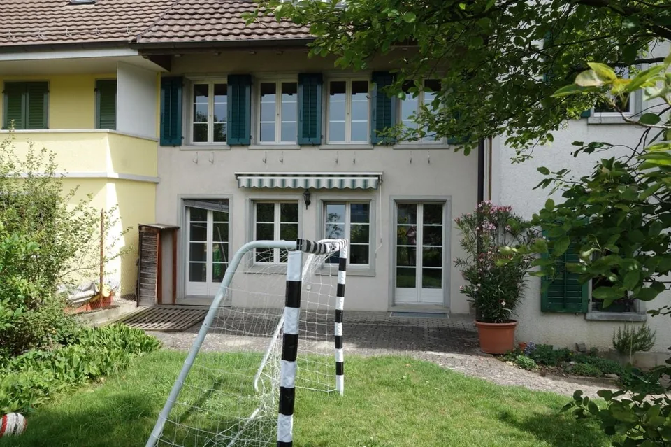 Idyllische 4.5-Zi.-Garten-Maisonette-Wohnung sucht Nachmieter/in