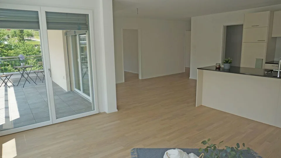 Attraktive und helle 4.5-Zimmerwohnung im 1. Obergeschoss zu vermieten