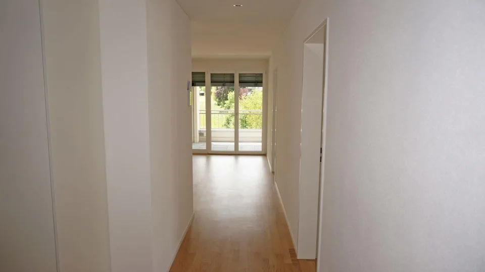 Attraktive und helle 4.5-Zimmerwohnung im 1. Obergeschoss zu vermieten