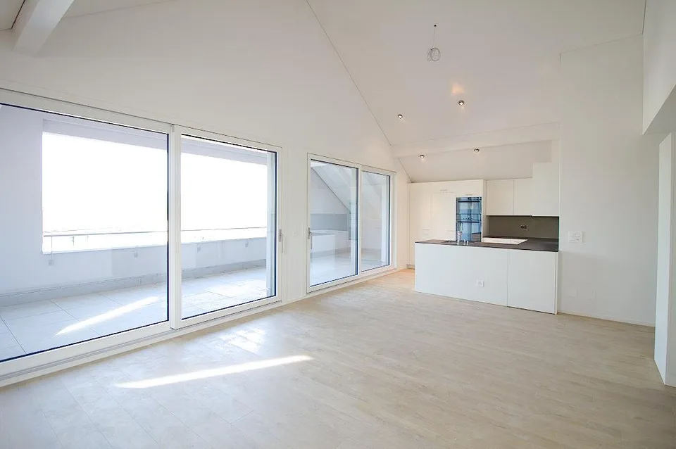 Stilvolle 4.5 Zimmer-Dachwohnung mit traumhafter Aussicht zu vermieten