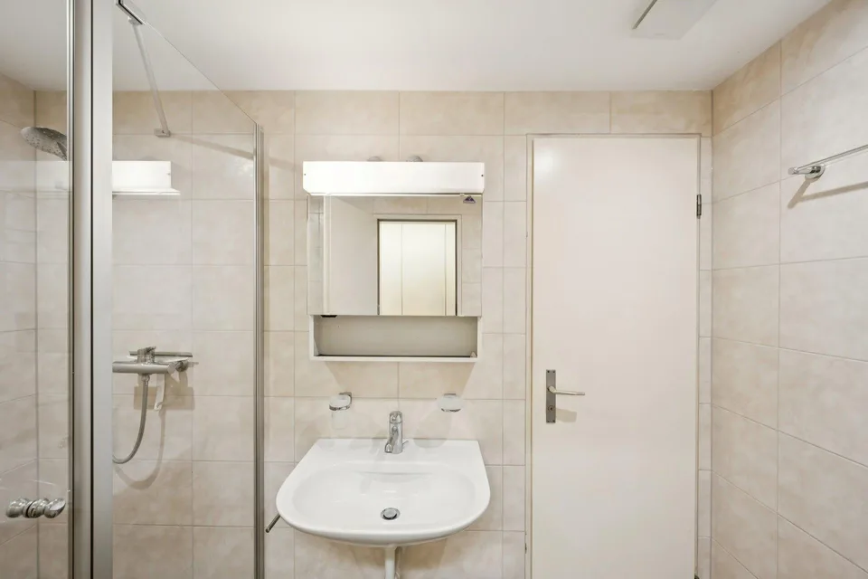 Appartamento penthouse esclusivo con studio e offerta di parcheggio rara