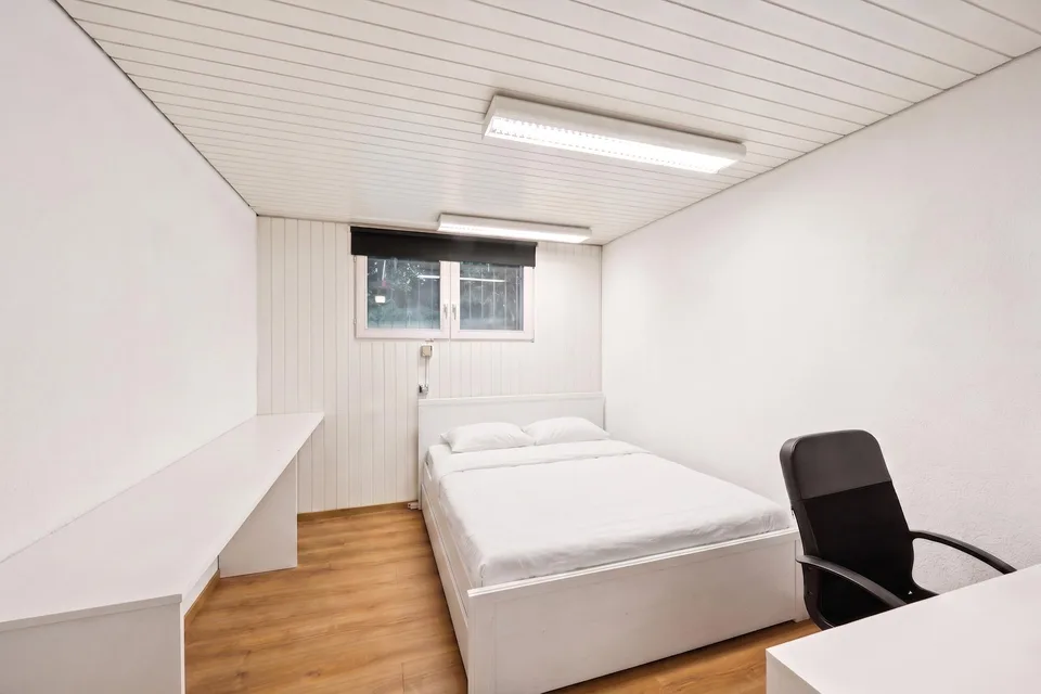 Appartamento penthouse esclusivo con studio e offerta di parcheggio rara