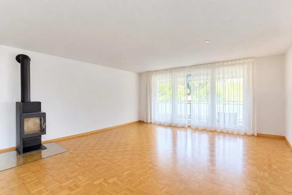 Spacious 4.5-room attic apartment in a central location