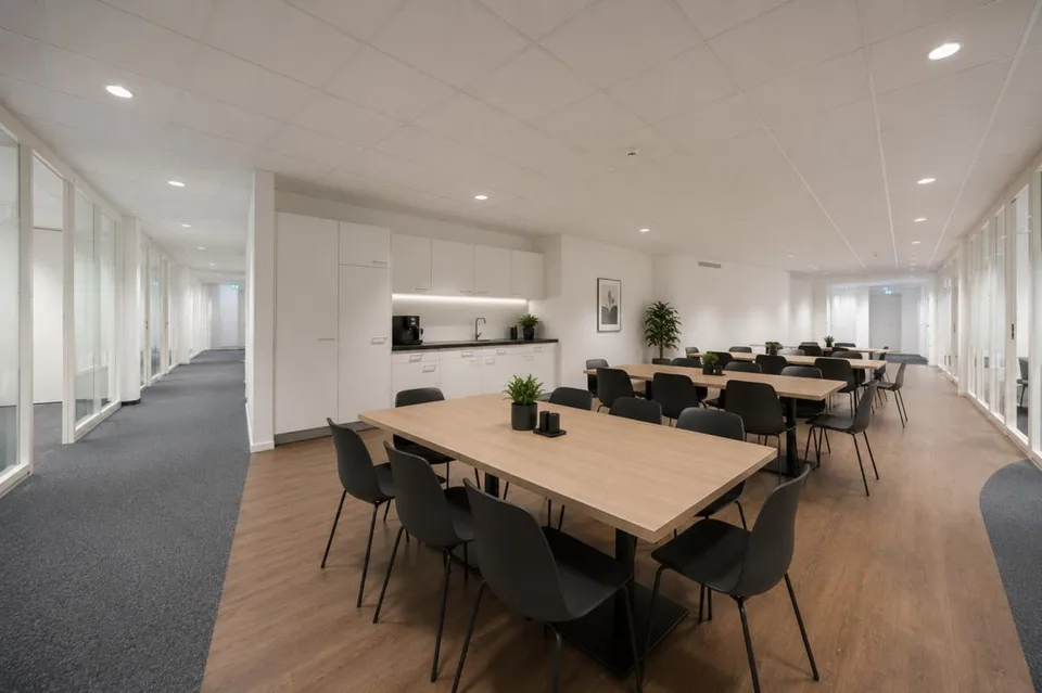 Ausgebaute Büro-/ Gewerbefläche im Mattenhof mit eigenem Aussenbereich
