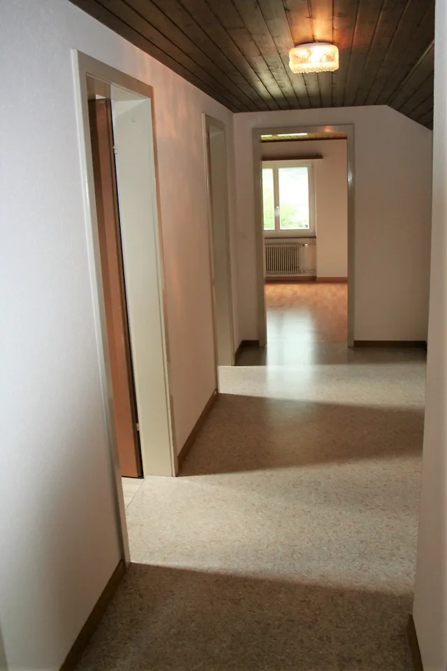 2-Zi.wohnung + 3. Bürozimmer