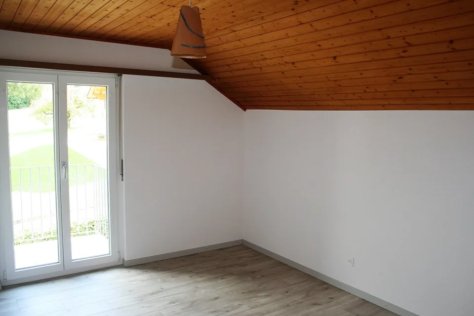 2-Zi.wohnung + 3. Bürozimmer