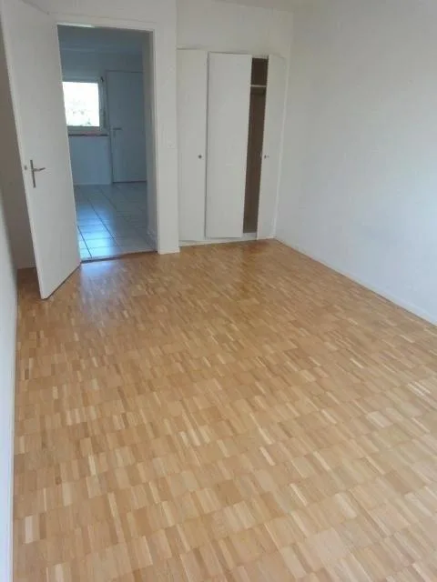 2.5-Zimmerwohnung im Grünen / 2,5 pièces dans un cadre verdoyant