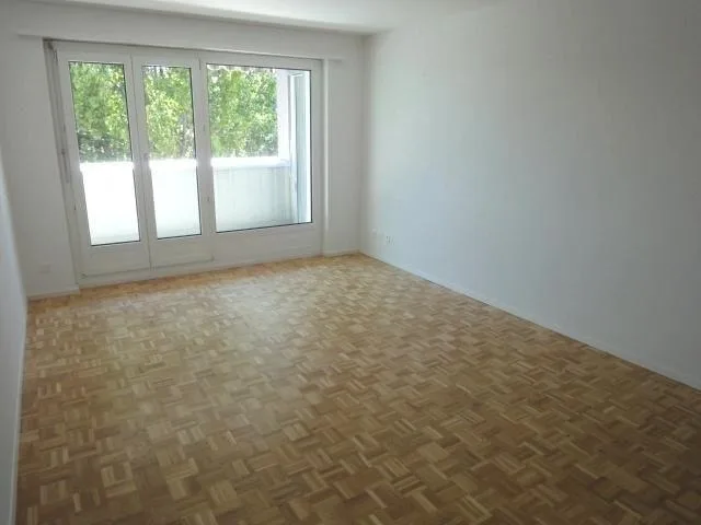 2.5-Zimmerwohnung im Grünen / 2,5 pièces dans un cadre verdoyant