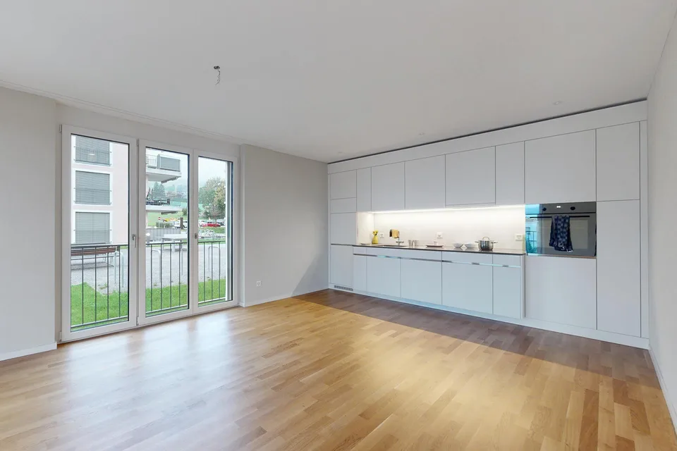 Ground floor apartment, ideal for singles.